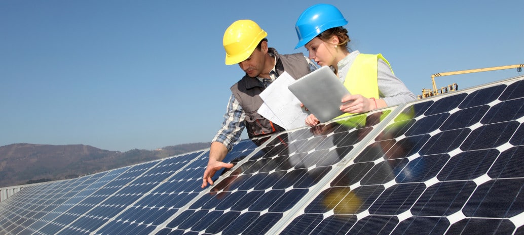What kind of salary and benefits can I expect in the solar industry?